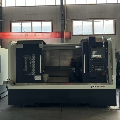 150L Kühlmittelkapazität Drehmaschine Cnc Drehmaschine hohe Präzision Φ32mm Bohrwerkzeug Größe 270mm X Achsenreise