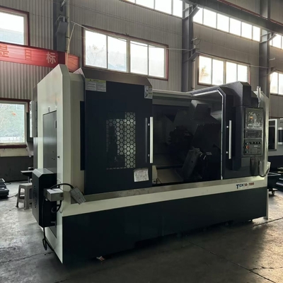 270 mm X Achsenbewegung und Φ32 Boring Tool Größe CNC Drehmaschine Benutzerfreundliches Design