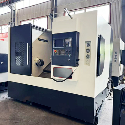 700mm Z-Achsen-Reisen CNC-Drehmaschine mit 12 Stationen Werkzeughalter 8 "Hydraulische Chuck Werkstücke
